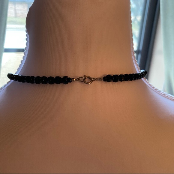 Elegant Black Beaded Necklace - Picture 5 of 6